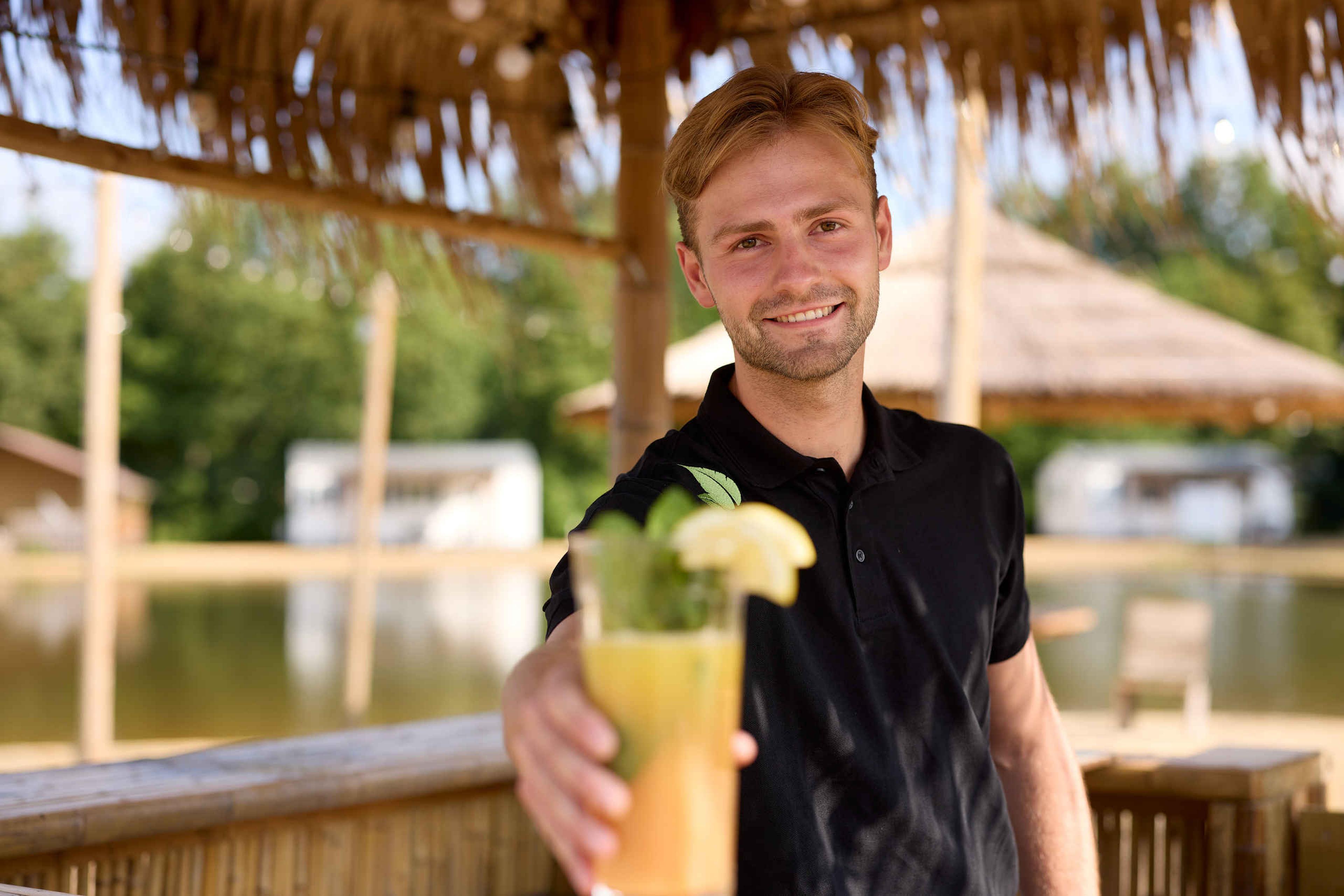 Een medewerker van Vakantiepark Dierenbos