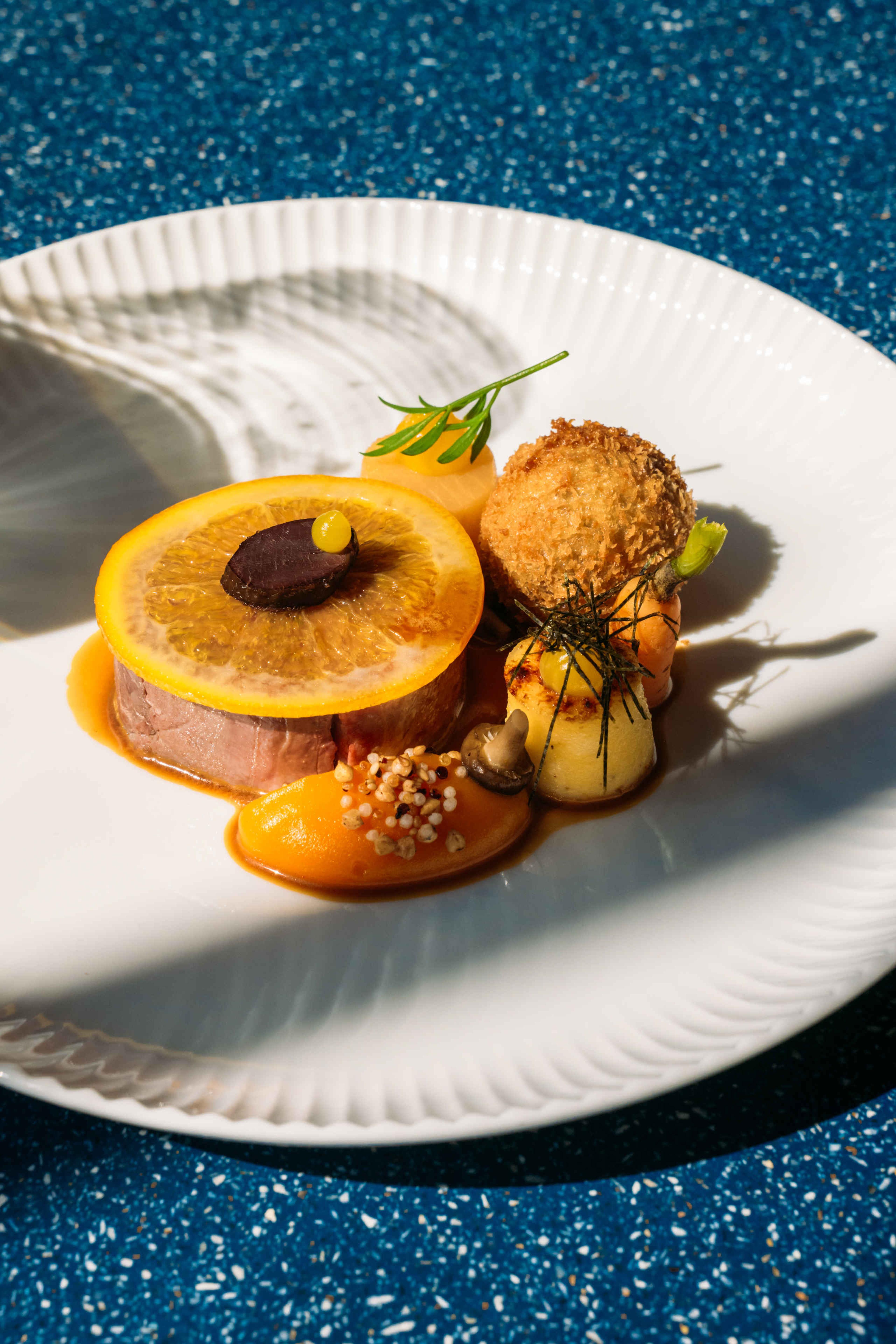 Een gerecht bij fine dining restaurant Nommos.