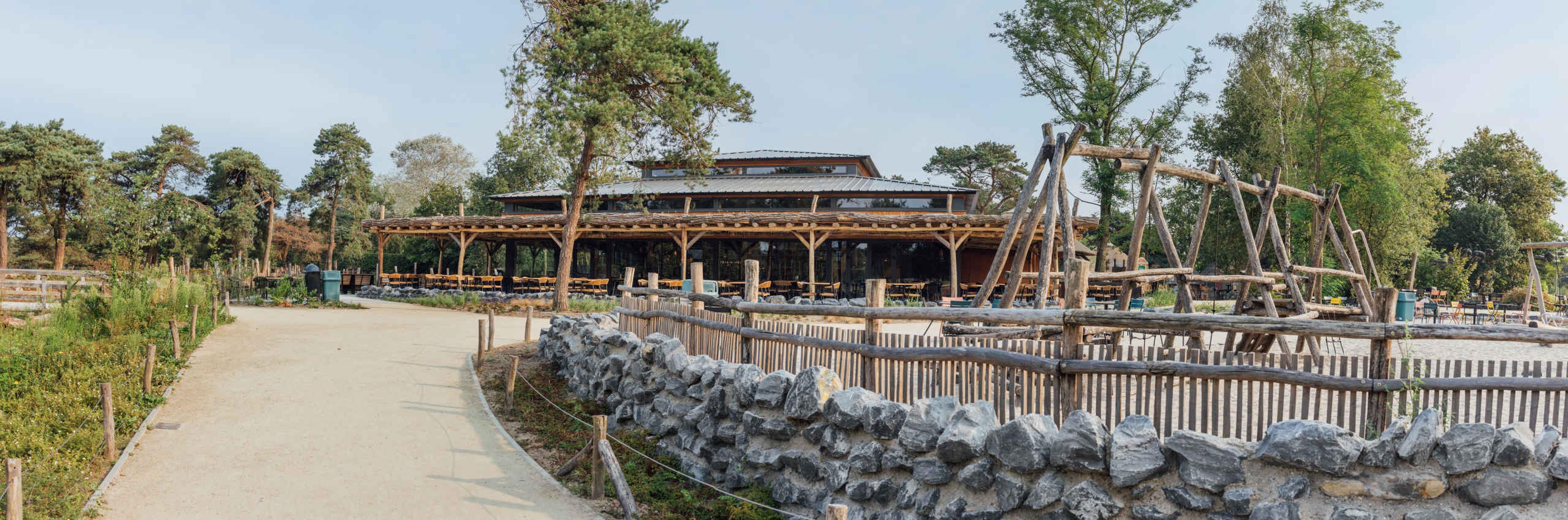 Afrikadrop restaurant Mugunda en speeltuin in Safaripark Beekse Bergen