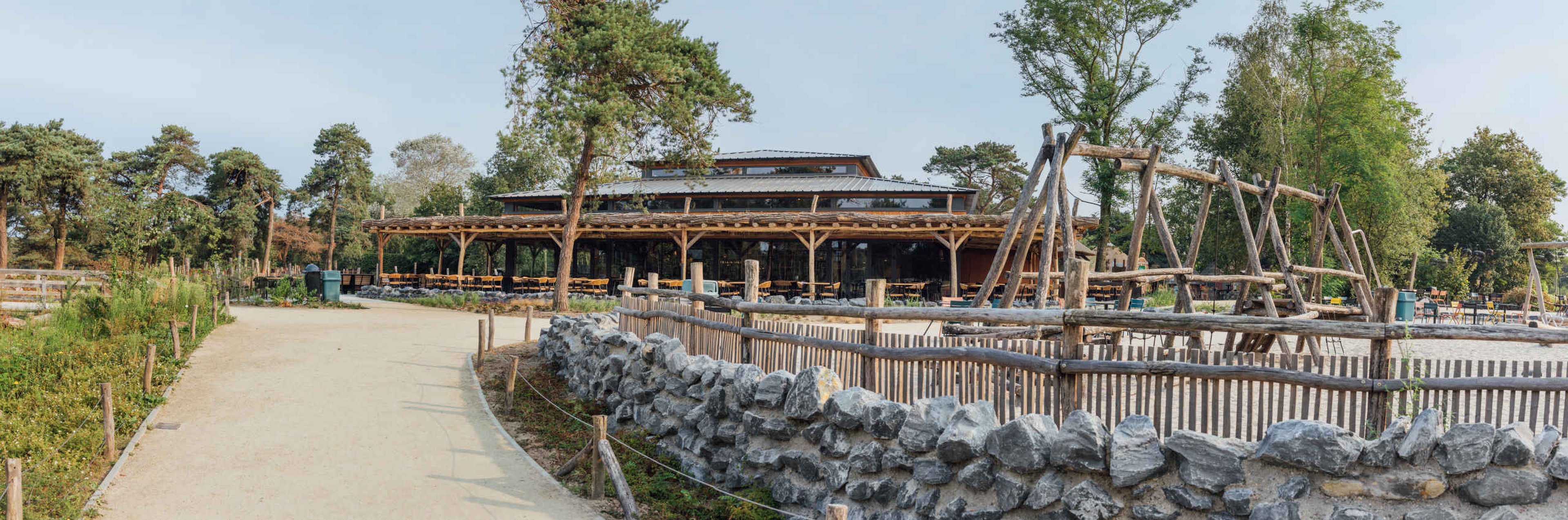 Afrikadrop restaurant Mugunda en speeltuin in Safaripark Beekse Bergen