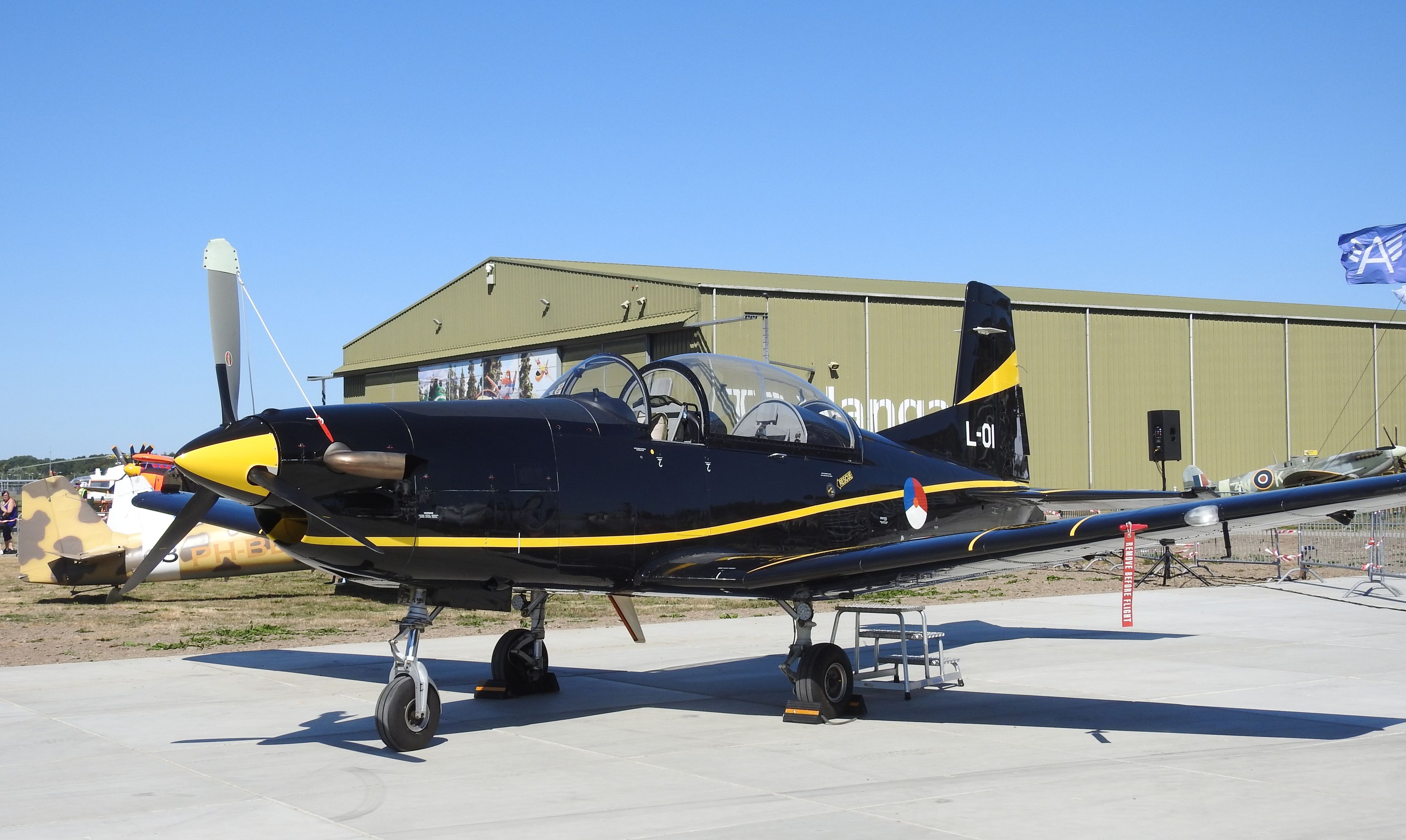 Een van de vliegtuigen tijdens De Fly-In trainers bij Aviodrome