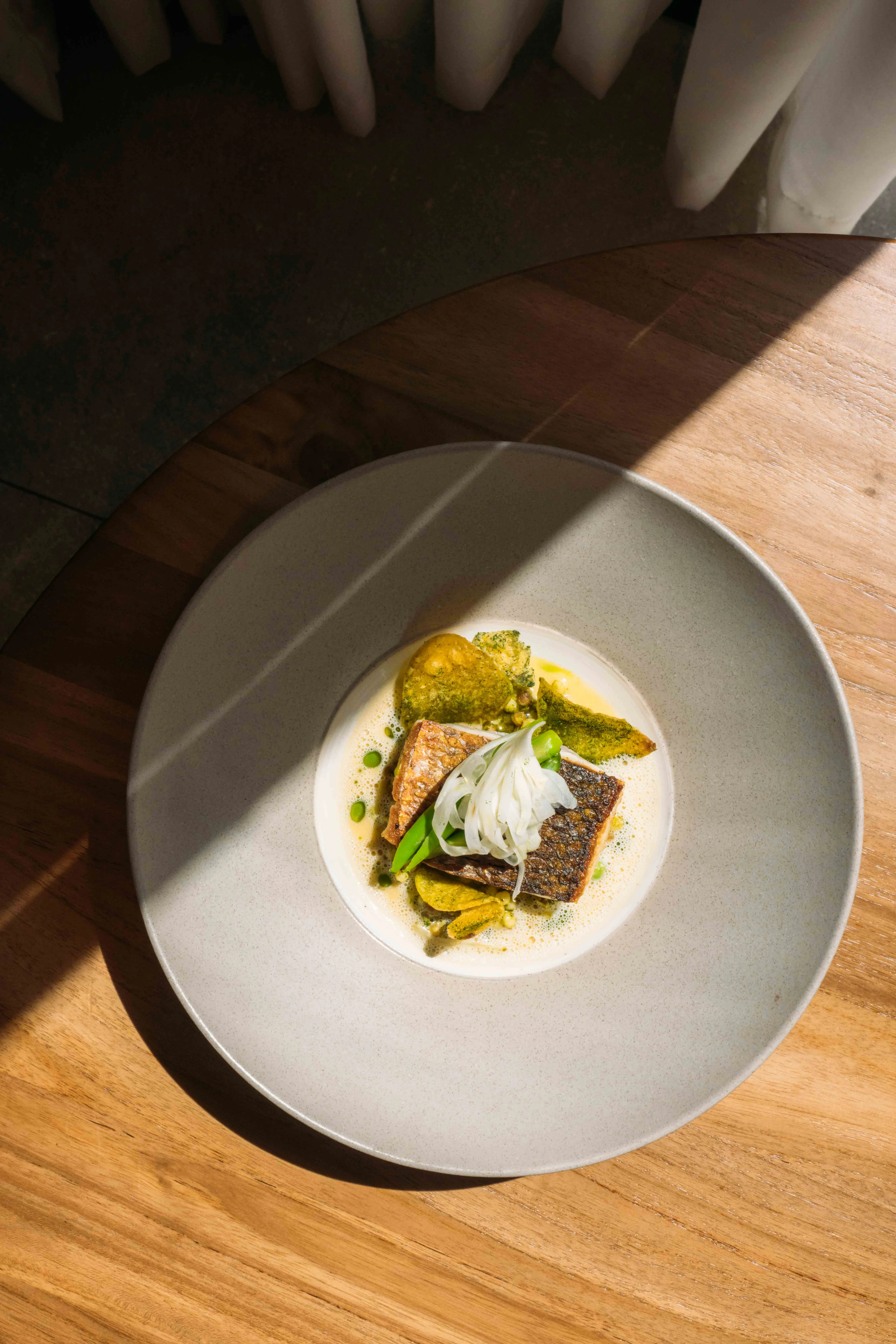 Diner hoofdgerecht met harderfilet in Orangerie Steenenburg