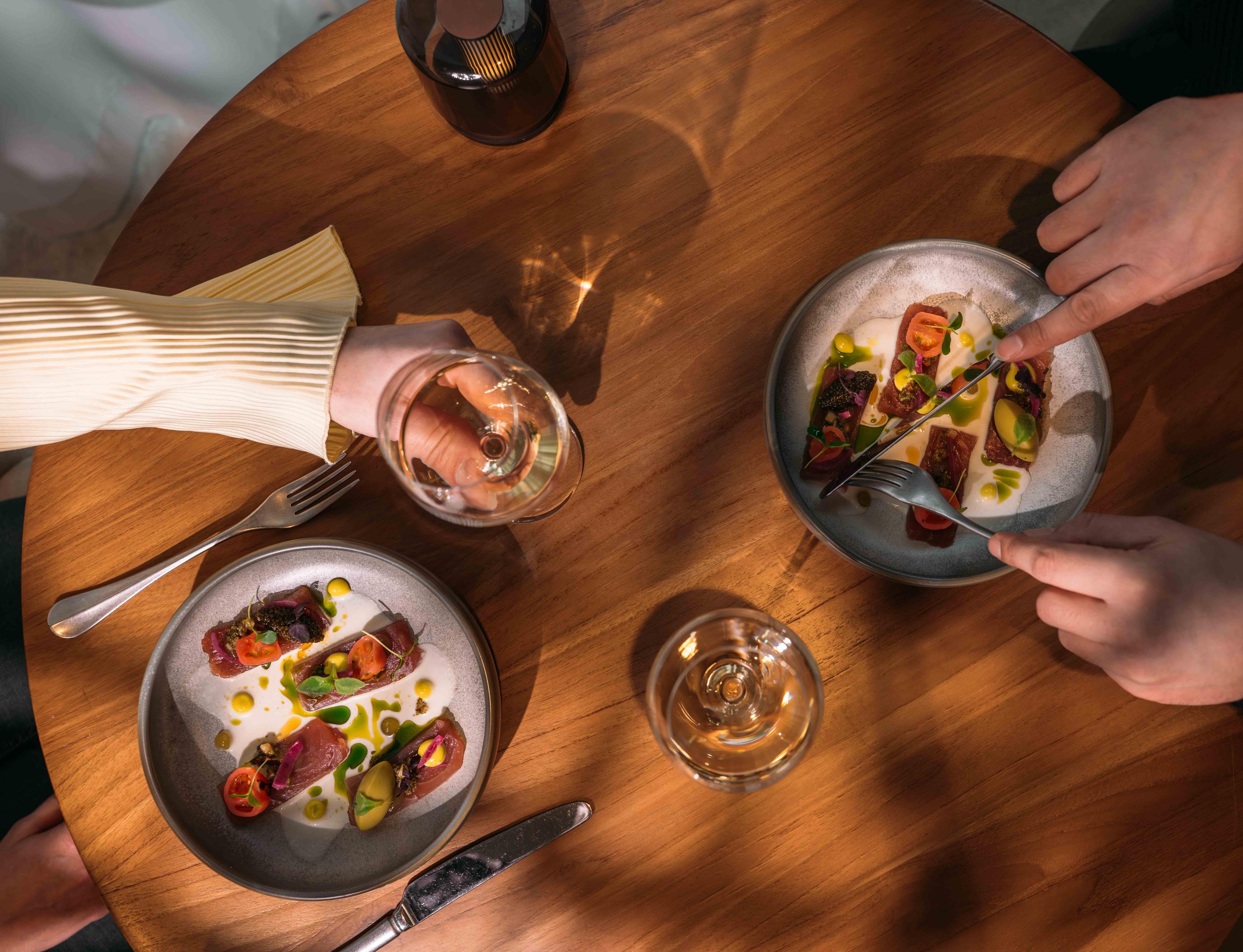 Diner gerechten topview in de Orangerie in Kasteel Steenenburg